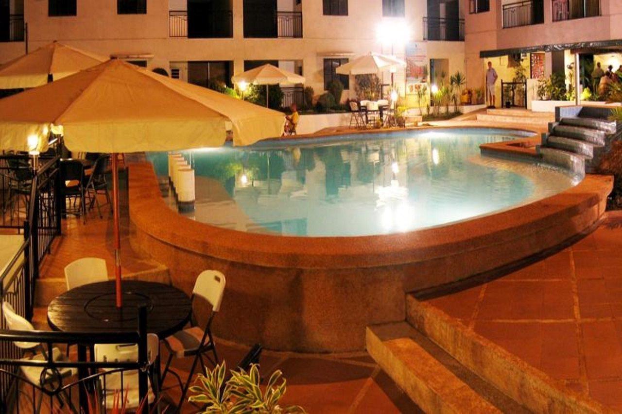 Lancaster Hotel Cebu Lapu-Lapu City Exterior foto