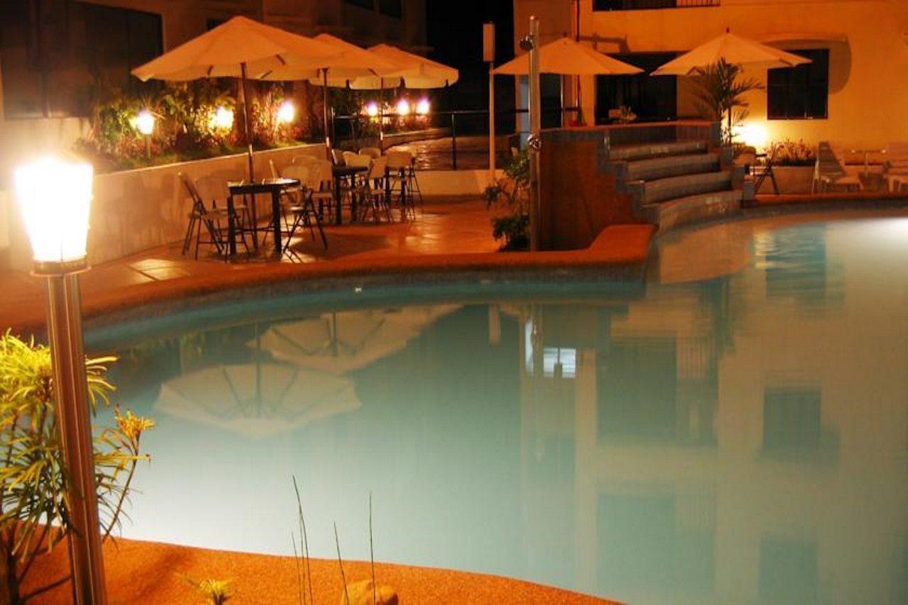 Lancaster Hotel Cebu Lapu-Lapu City Exterior foto