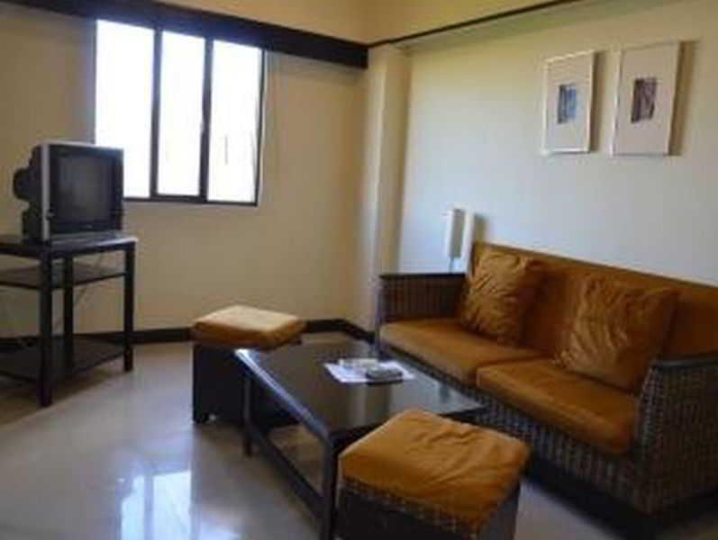 Lancaster Hotel Cebu Lapu-Lapu City Exterior foto